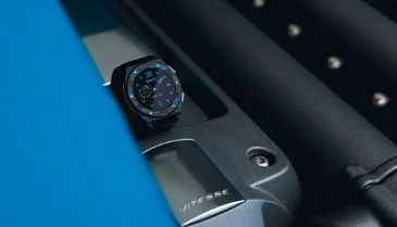 表壳碳纤维第一款制成手表再次智能合作全球发布布加迪